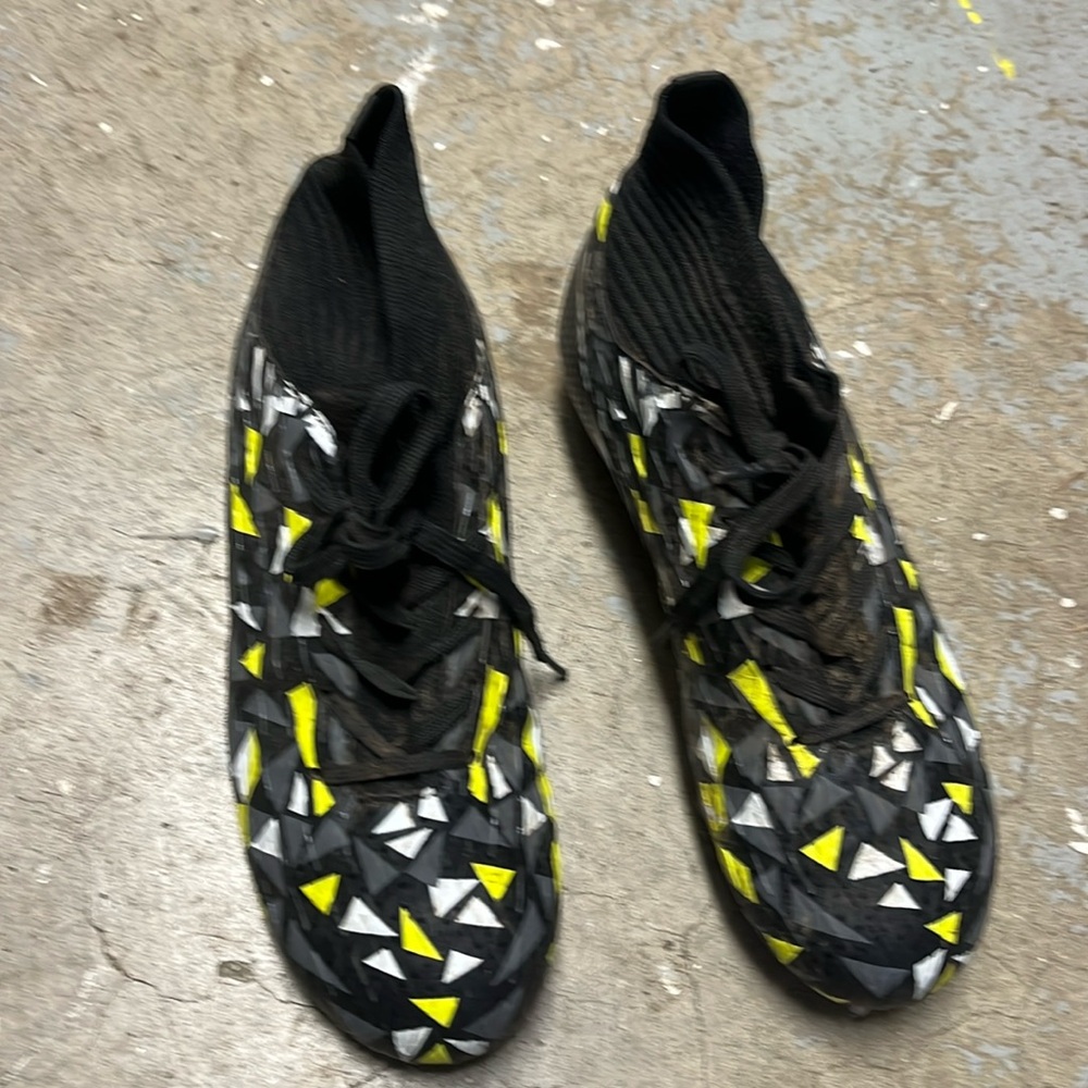 Soccer cleats